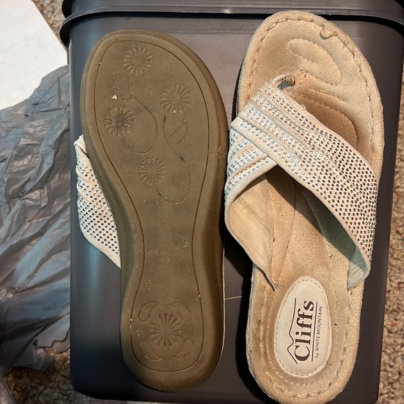 Cliff’s Cream Colored Sandals - Picture 2 of 2